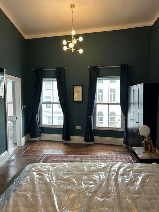 Patrick Street Townhouse Apartment Cork Exterior photo